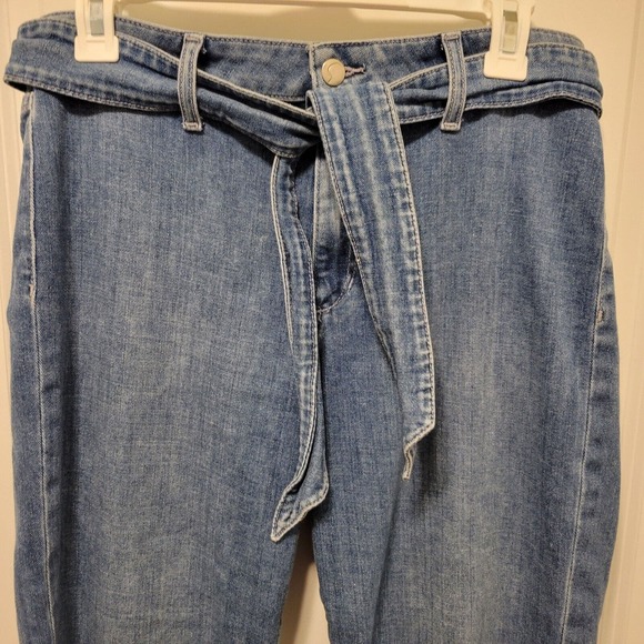 Joe's Jeans The Jane Med Rise Light Wash Straight Crop Raw Hem Jeans Size 28 - Picture 4 of 7
